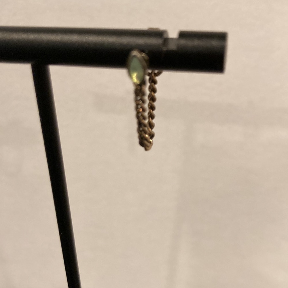 Cool chain studs - Picture 2 of 3